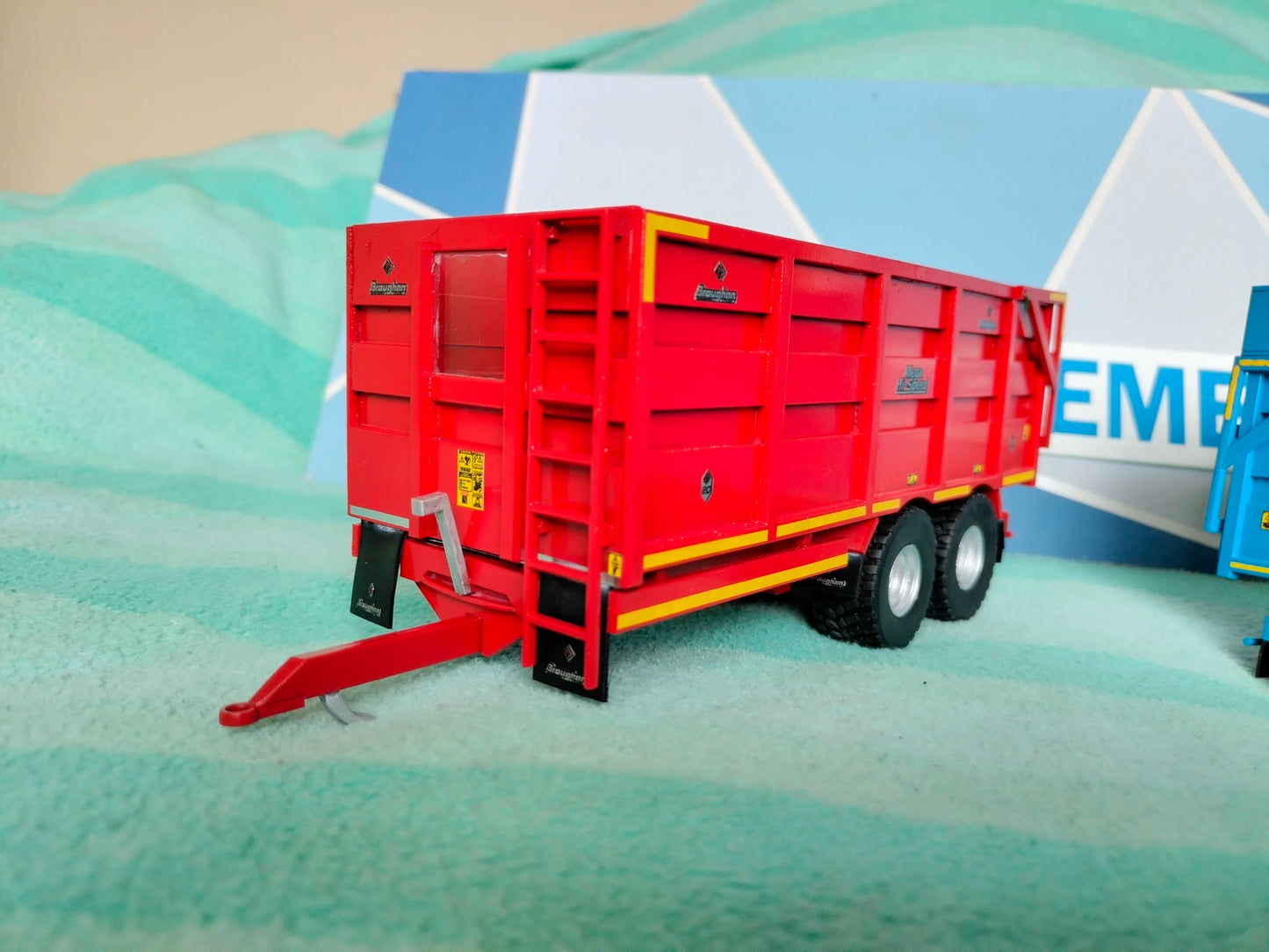 1:32 Broughan 20ft Silage/Grain Trailer Model Kit
