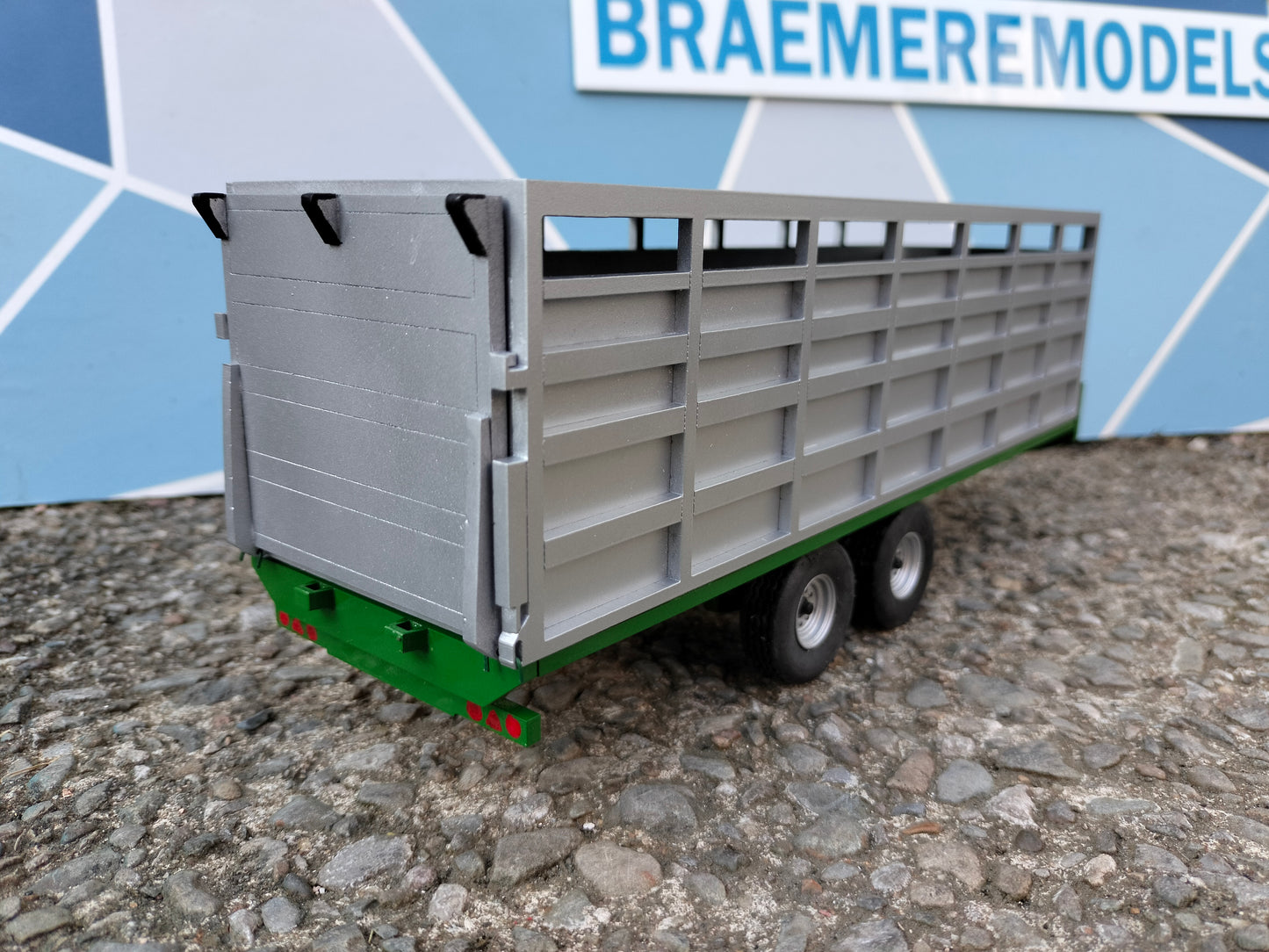 1:32 Livestock Container/ Cattle Float Model Kit - To Fit Bailey Bale Trailer
