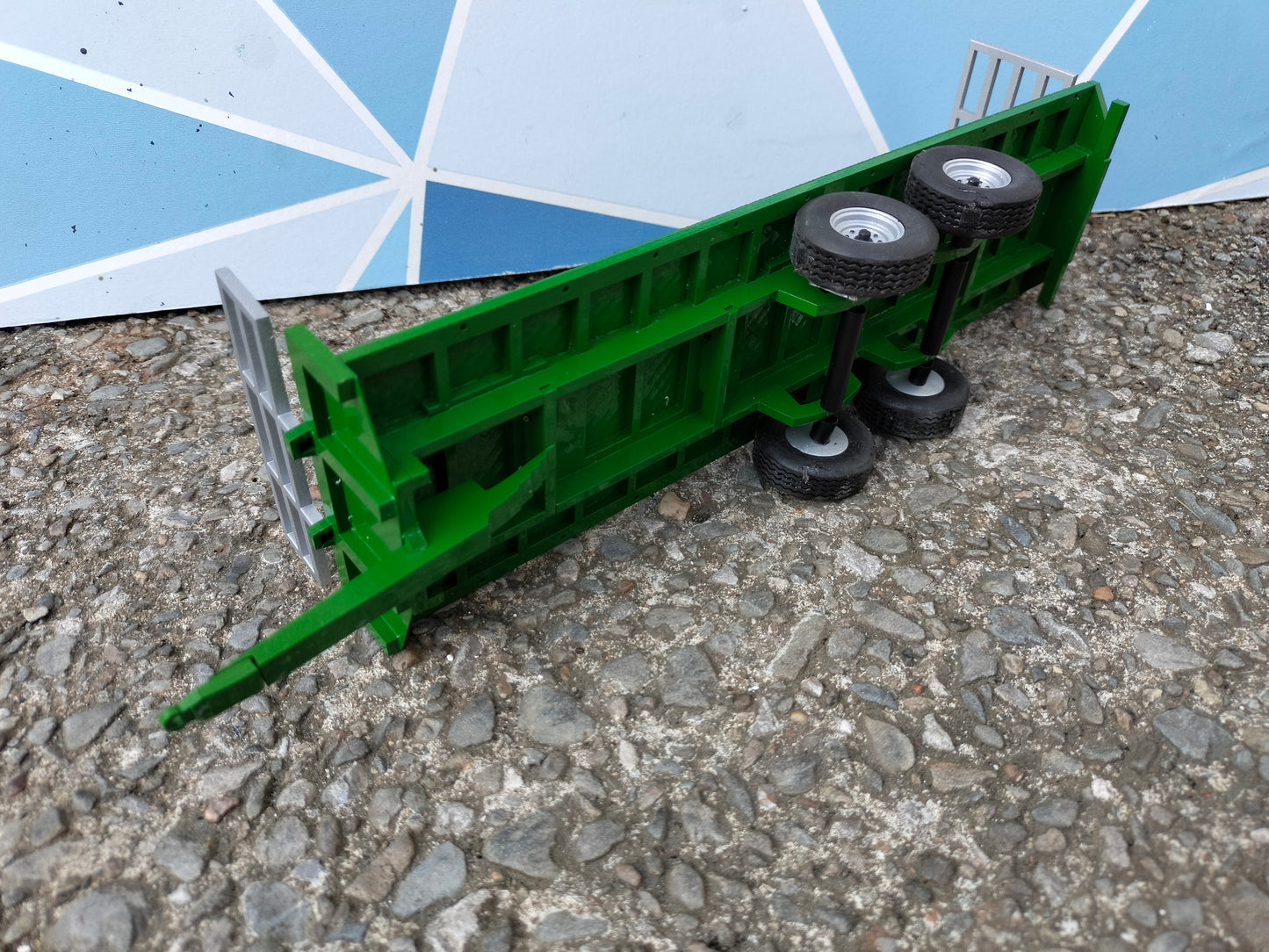 1:32 Bailey 26ft Bale Trailer Model Kit