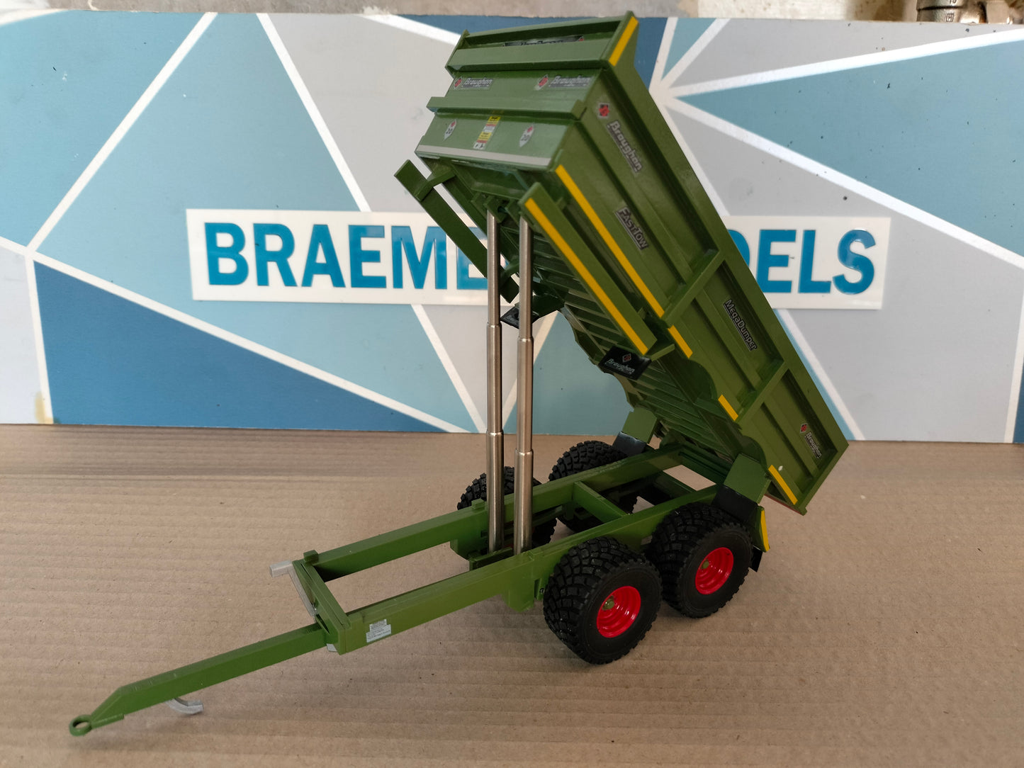 1:32 Broughan 20t Dump Trailer Model Kit