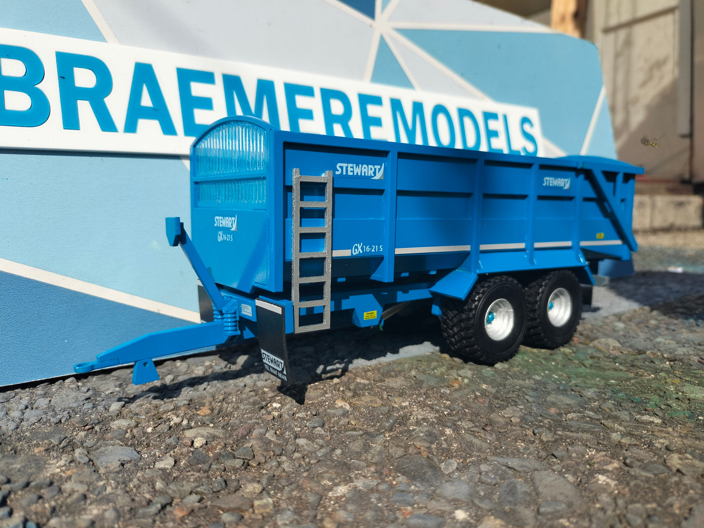 1:32 Stewart GX16-21 S Grain/Silage Trailer Model Kit