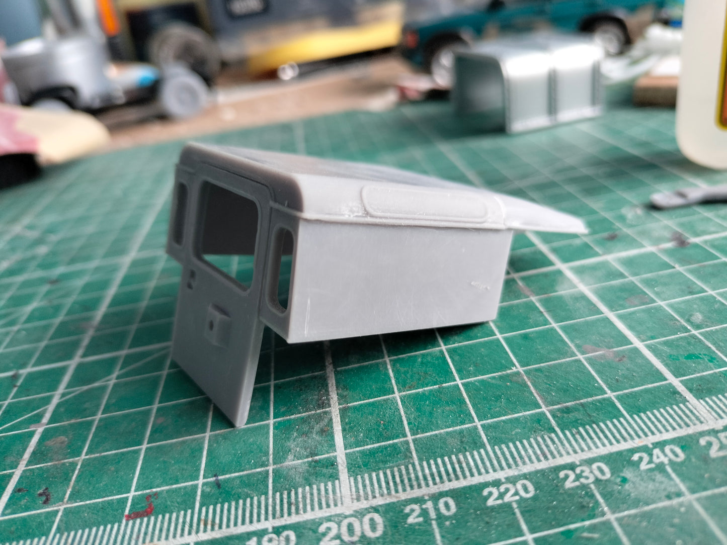 1:32 Land Rover Defender - Britains Hard Top Conversion Model Kit