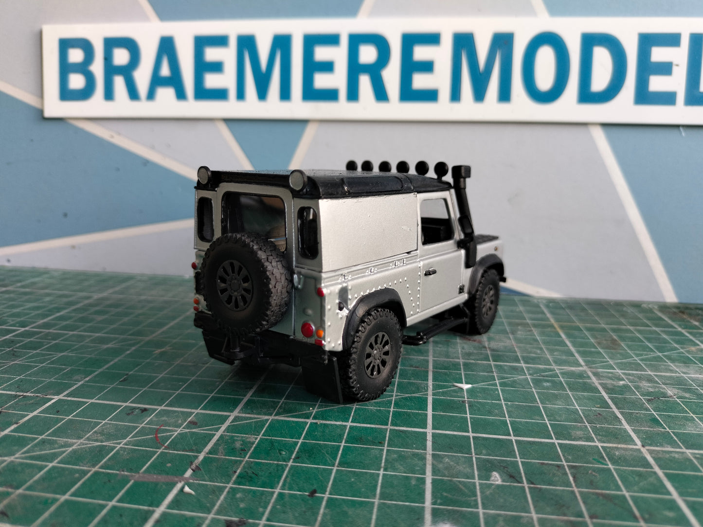 1:32 Britains Land Rover Defender Off Road Detailing Kit