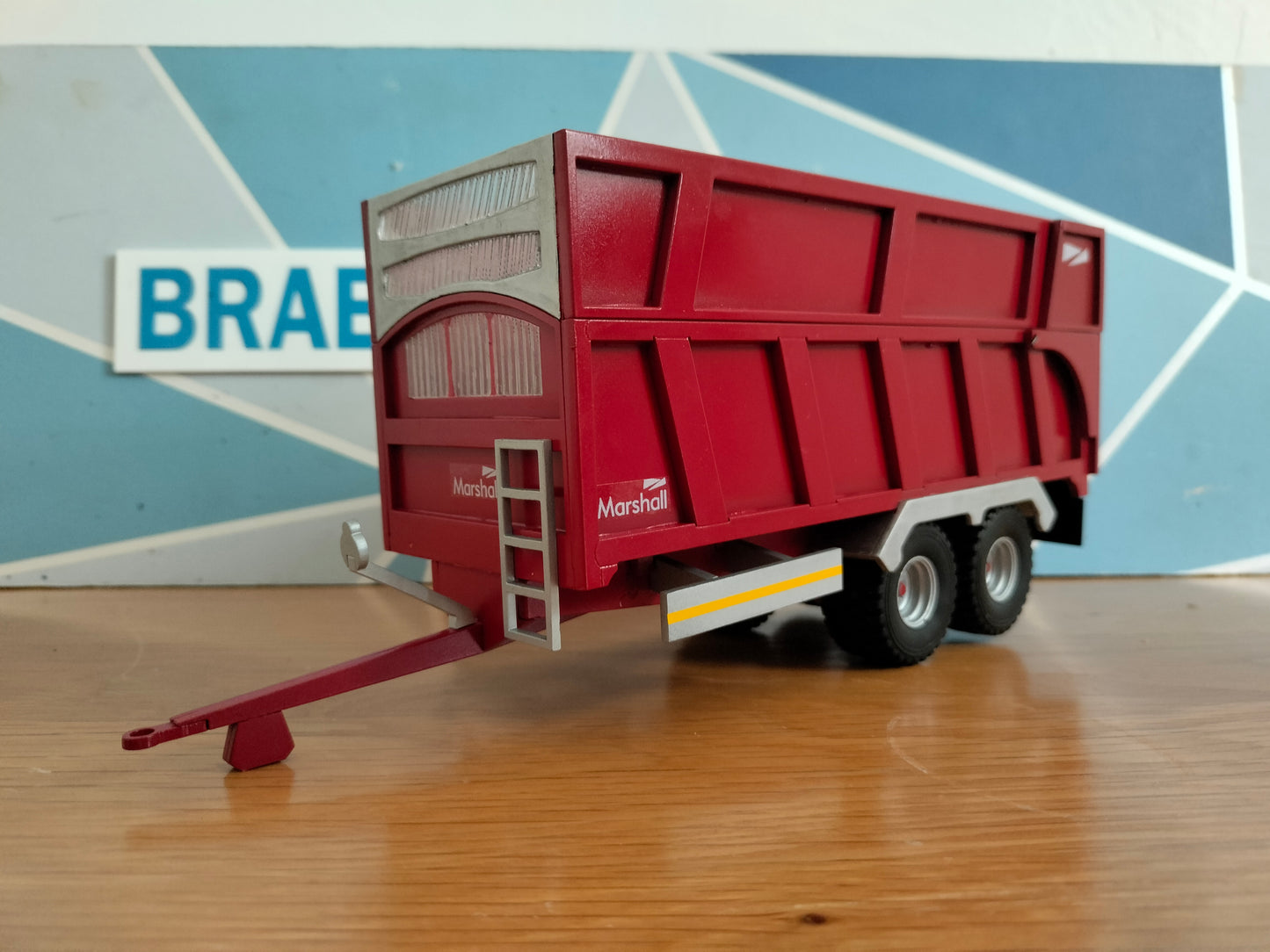 1:32 Marshall QM1600 Grain/Silage Trailer Model Kit