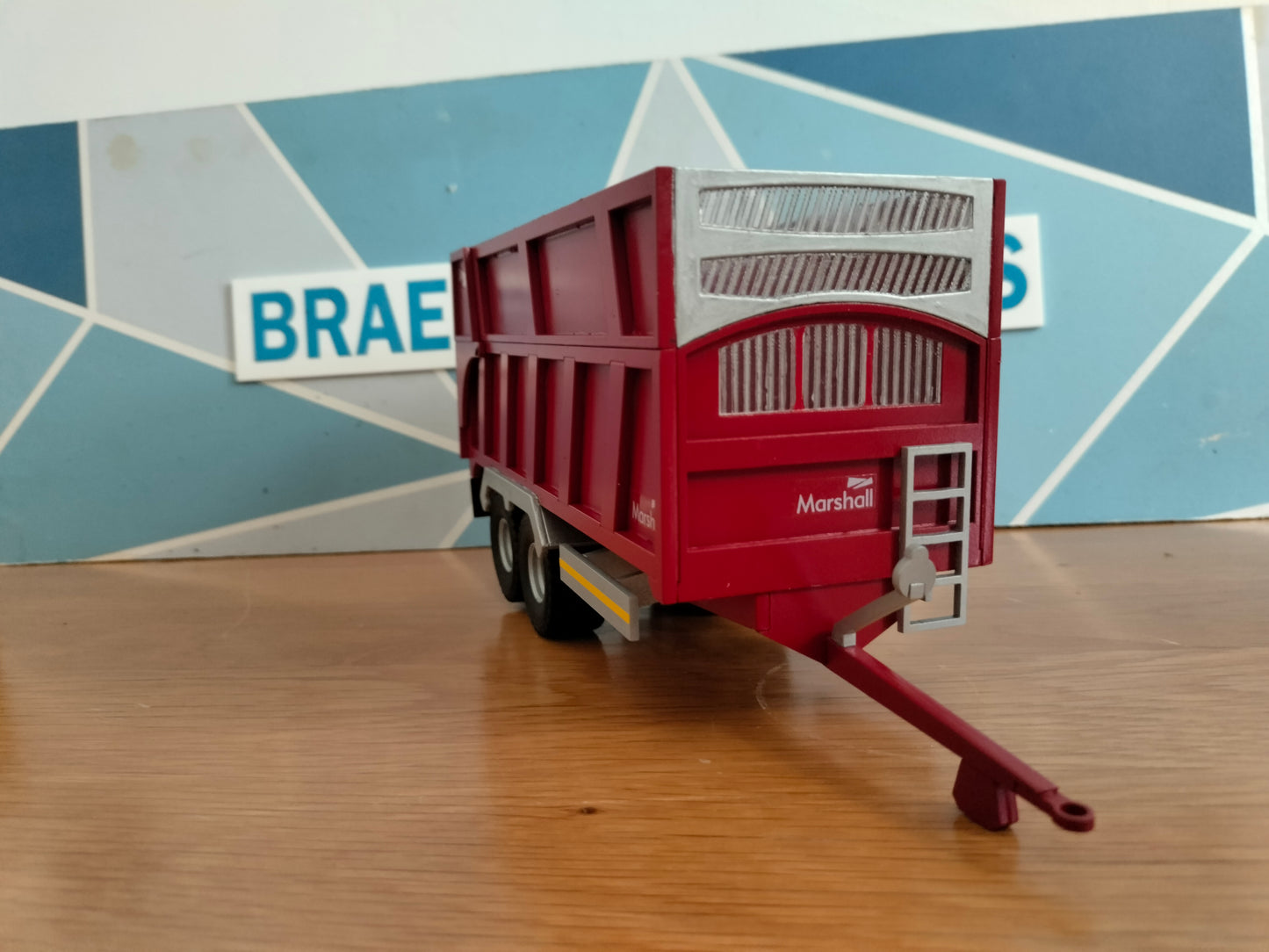 1:32 Marshall QM1600 Grain/Silage Trailer Model Kit