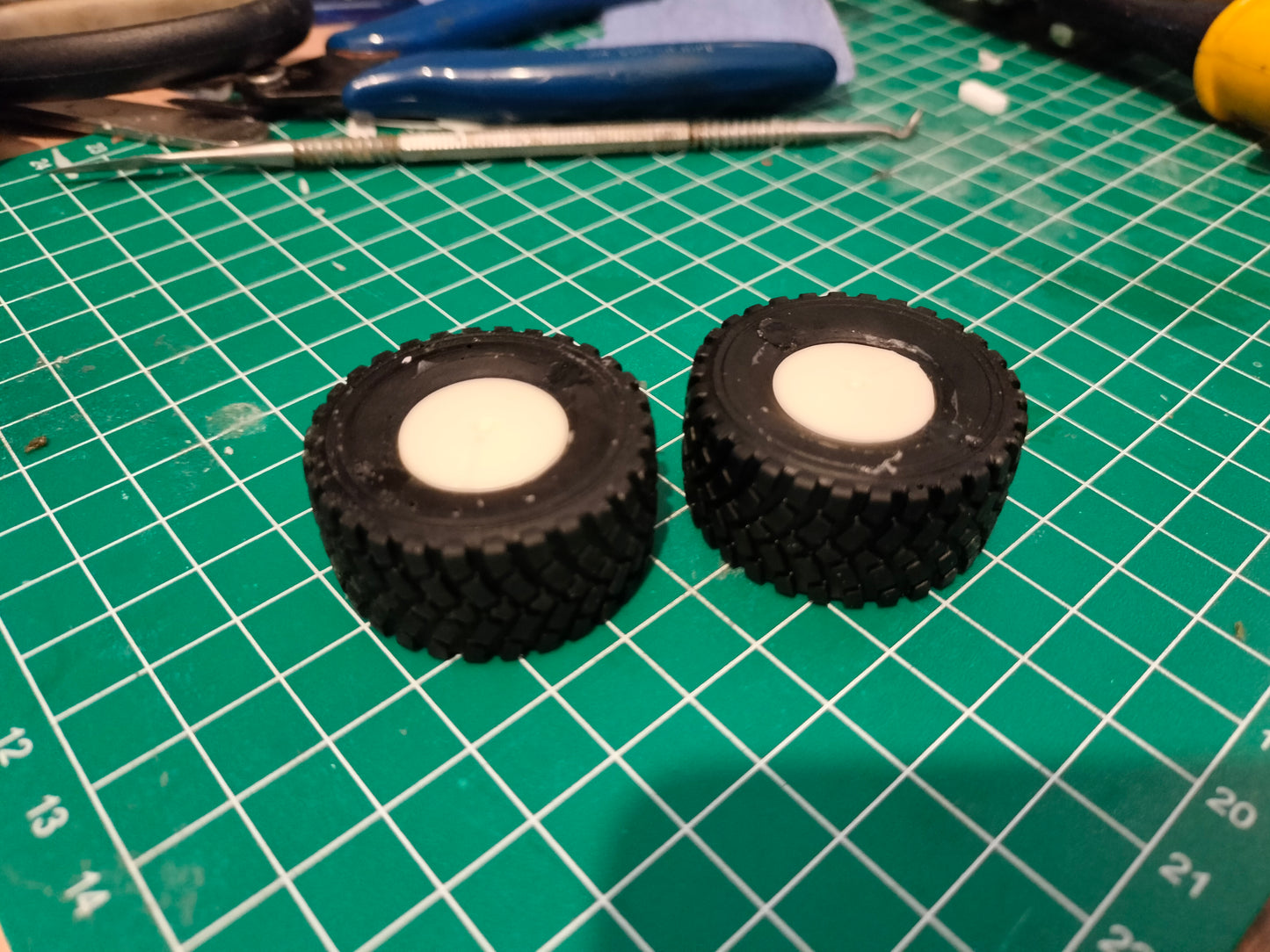 Wheels - 38mm Floatation Tyres - 1:32 Scale 560/60R22.5
