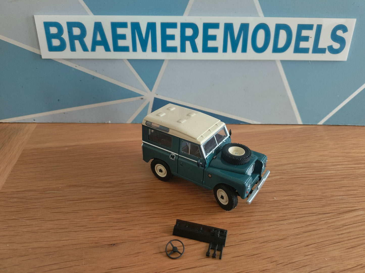 Marge Models Land Rover Right Hand Drive RHD Dashboard 1:32