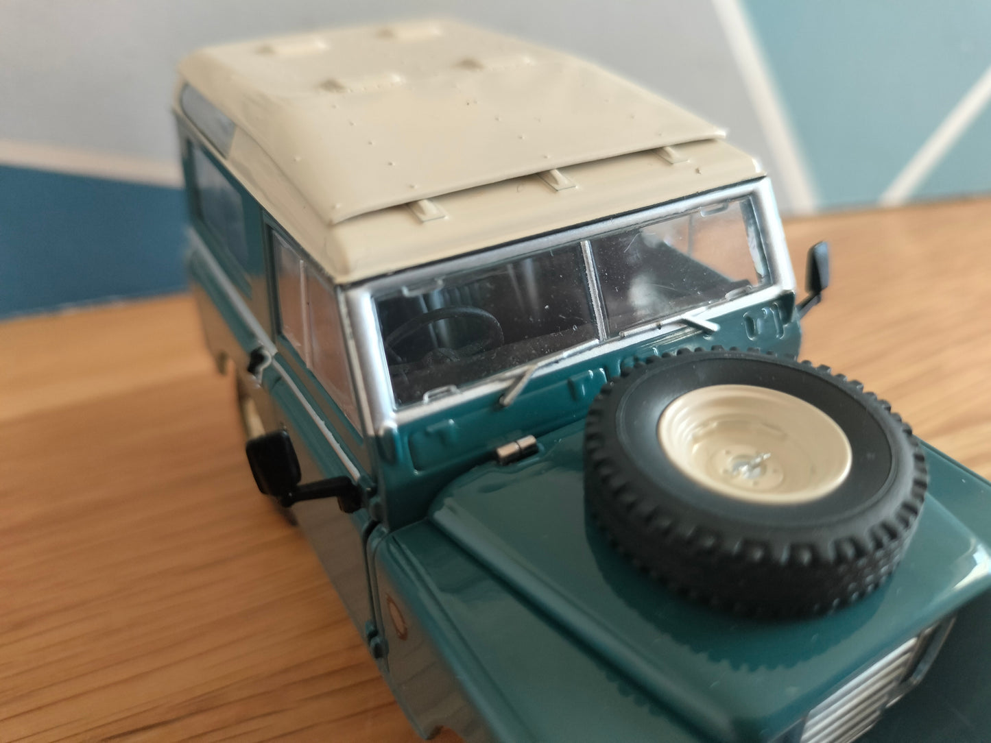 Marge Models Land Rover Right Hand Drive RHD Dashboard 1:32