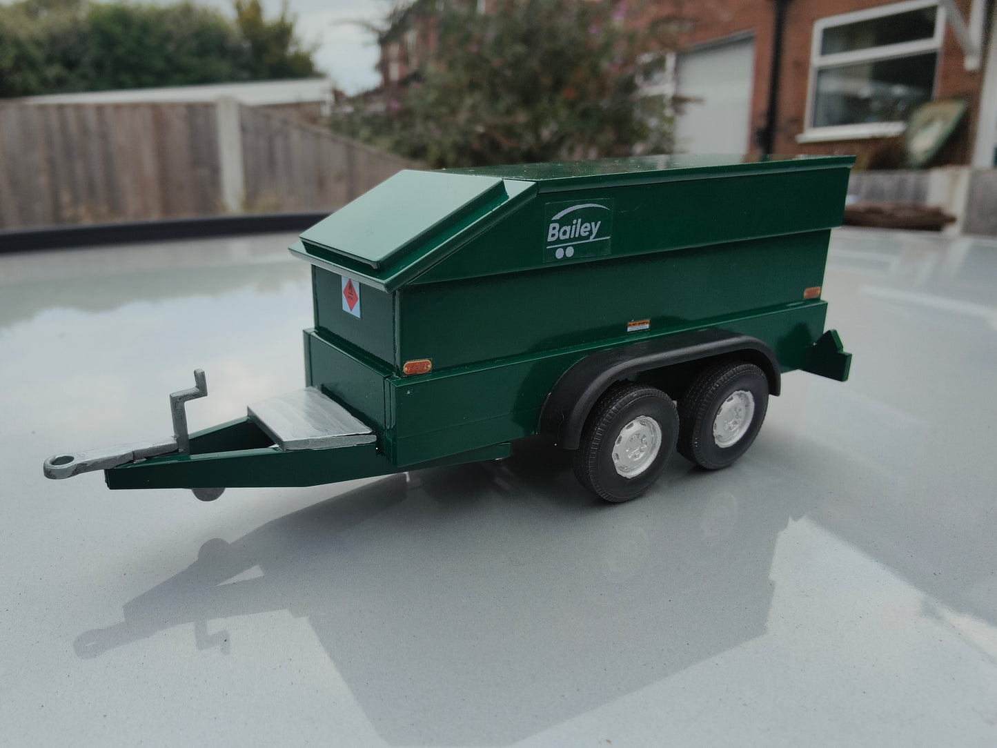 1:32 Bailey Fuel Bowser Model Kit