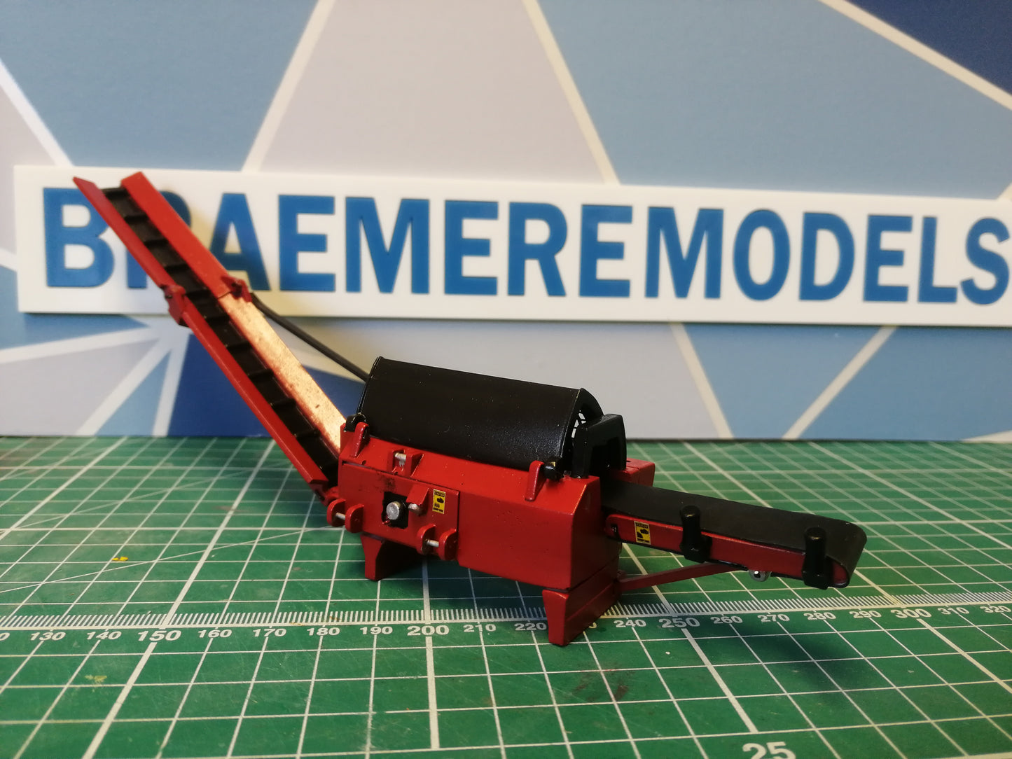 1:32 Hakki Pilke Firewood Processor Model Kit