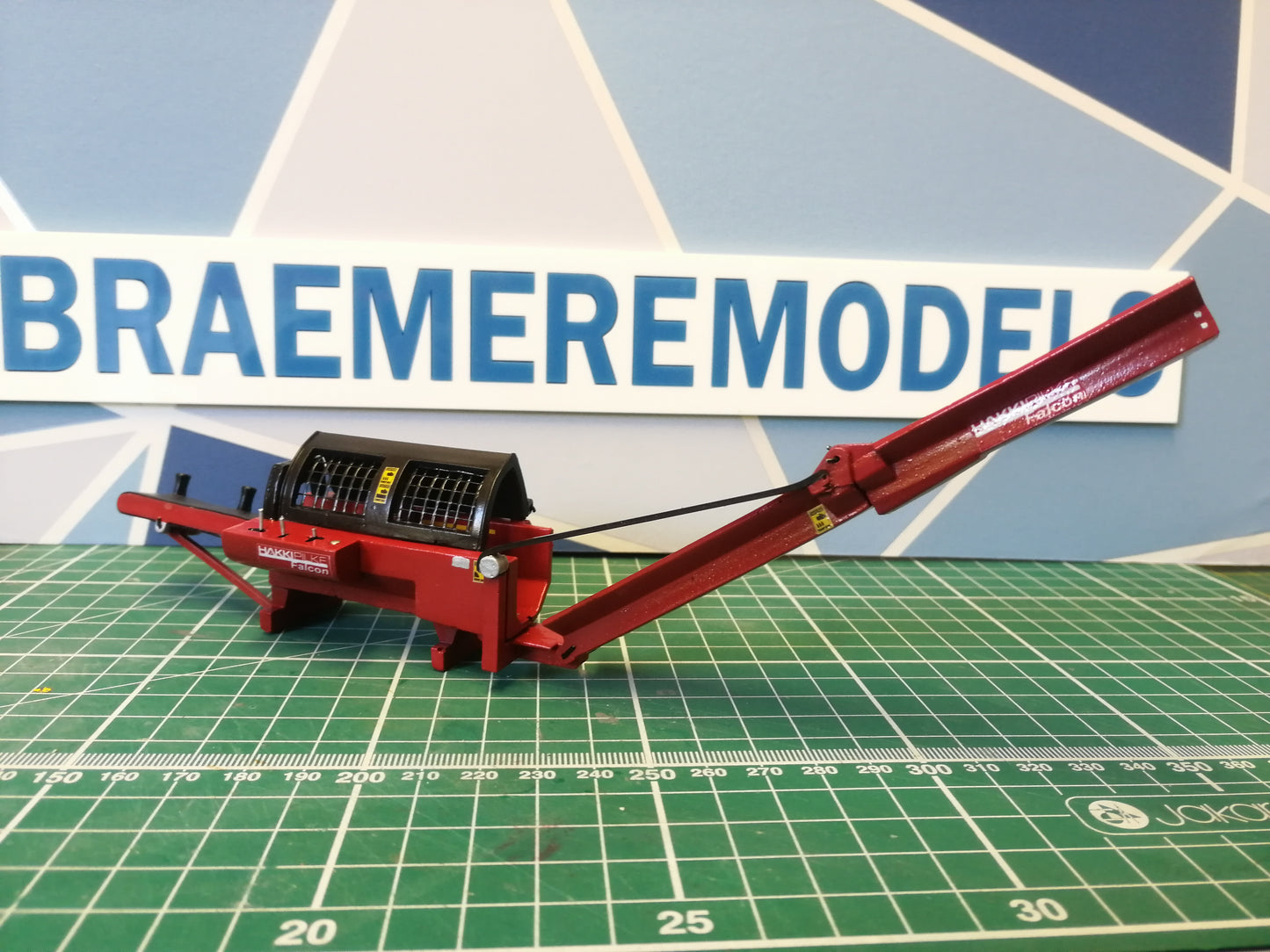 1:32 Hakki Pilke Firewood Processor Model Kit