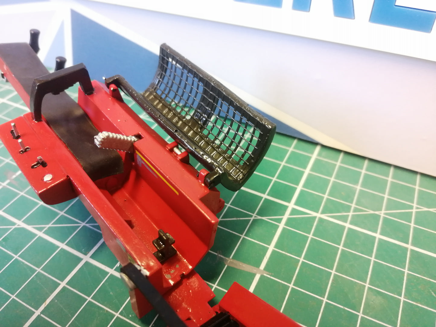 1:32 Hakki Pilke Firewood Processor Model Kit
