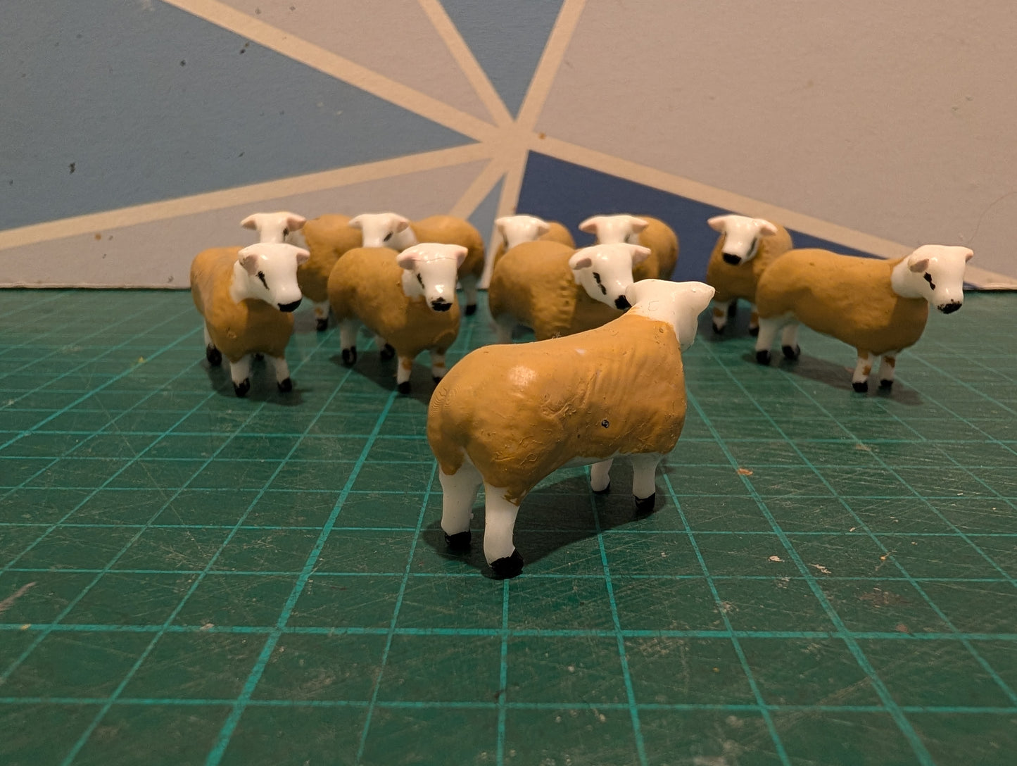 1:32 Texel Sheep - Pack of 10 - Hand Painted Resin Models