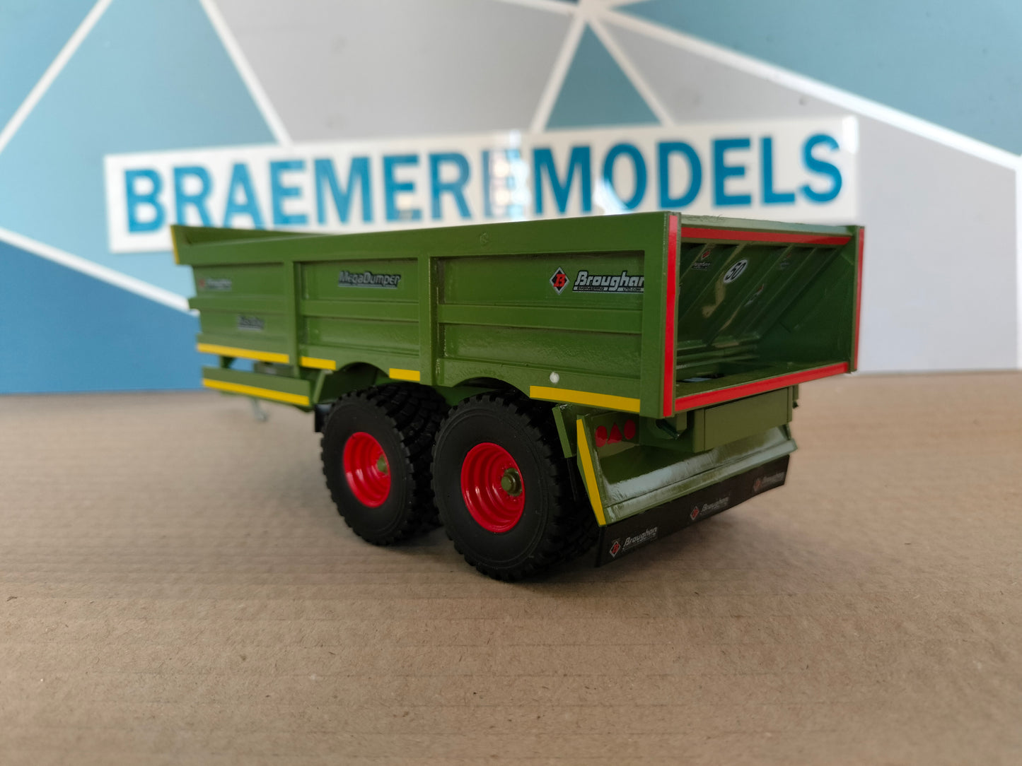 1:32 Broughan 20t Dump Trailer Model Kit