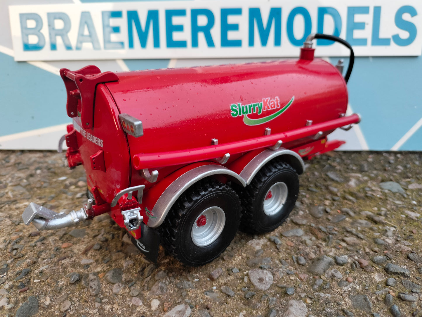 1:32 SlurryKat Tandem Axle 3500G Slurry Tanker Model Kit