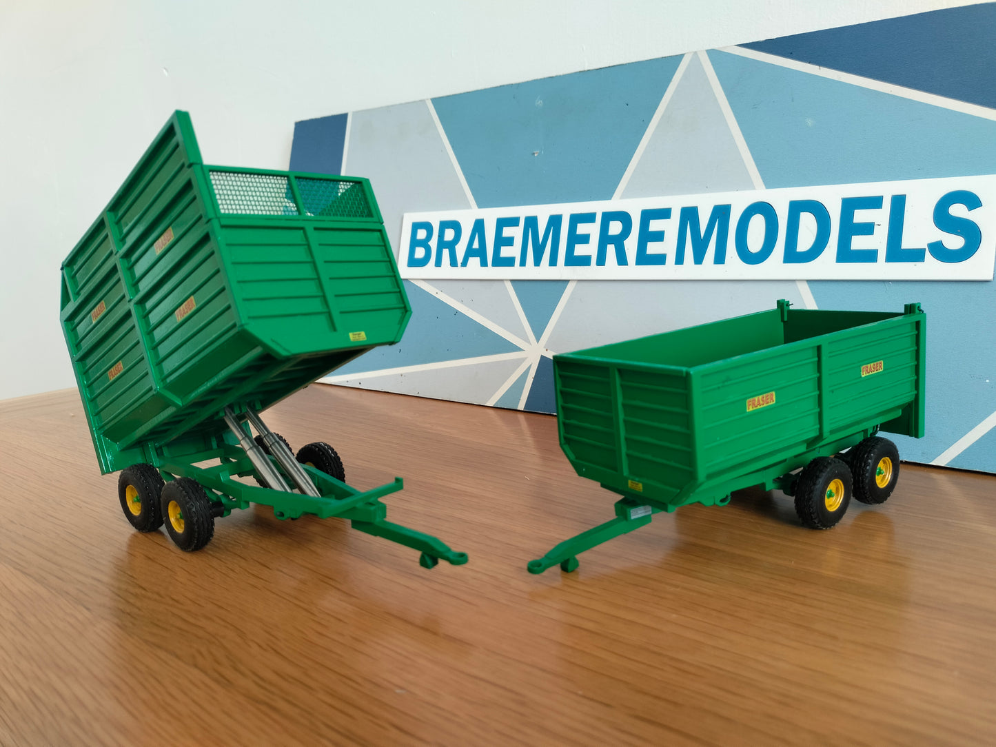 1:32 Fraser 10 Ton Grain/Silage Trailer Model Kit