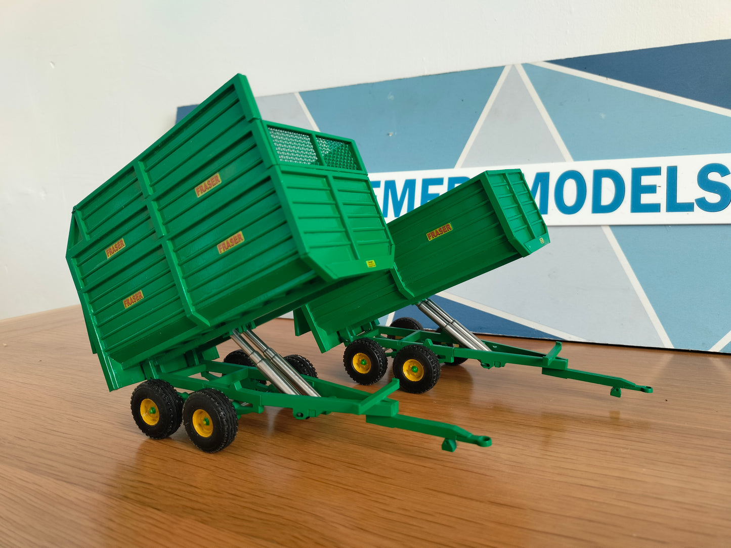 1:32 Fraser 10 Ton Grain/Silage Trailer Model Kit