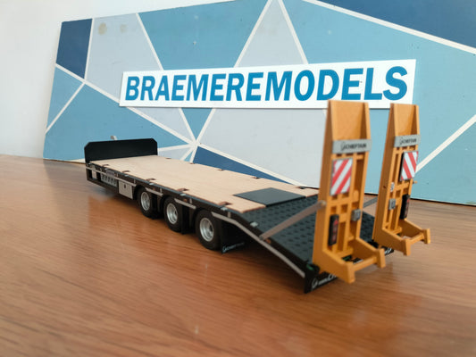 1:32 Chieftain Xcel Tri-Axle Low Loader Trailer Model Kit