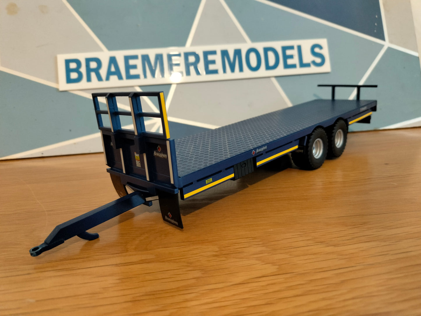 1:32 Broughan 32ft Bale Trailer Model Kit