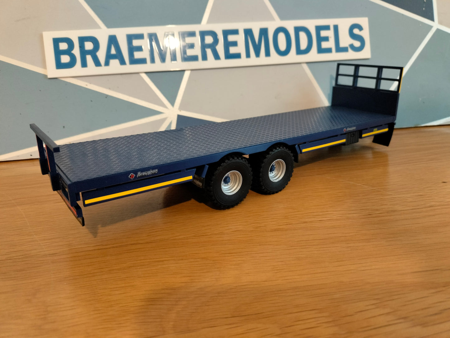 1:32 Broughan 32ft Bale Trailer Model Kit