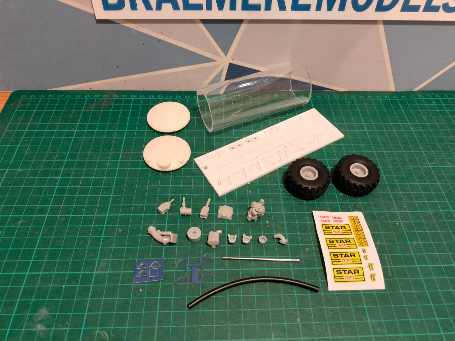 1:32 Star 1300G Slurry Tanker Model Kit