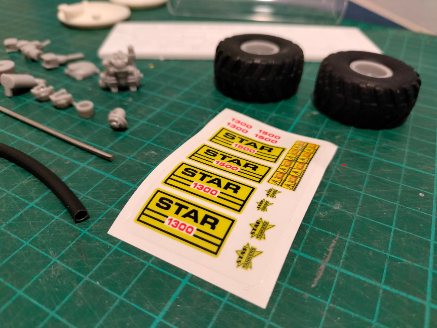 1:32 Star 1300G Slurry Tanker Model Kit