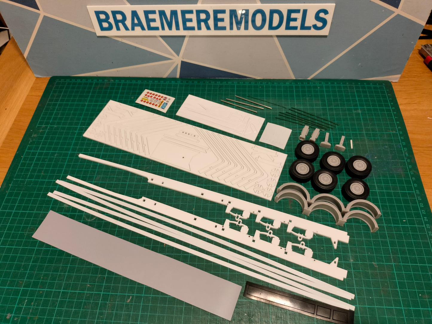 1:32 Dennison Timber Trailer HGV Model Kit