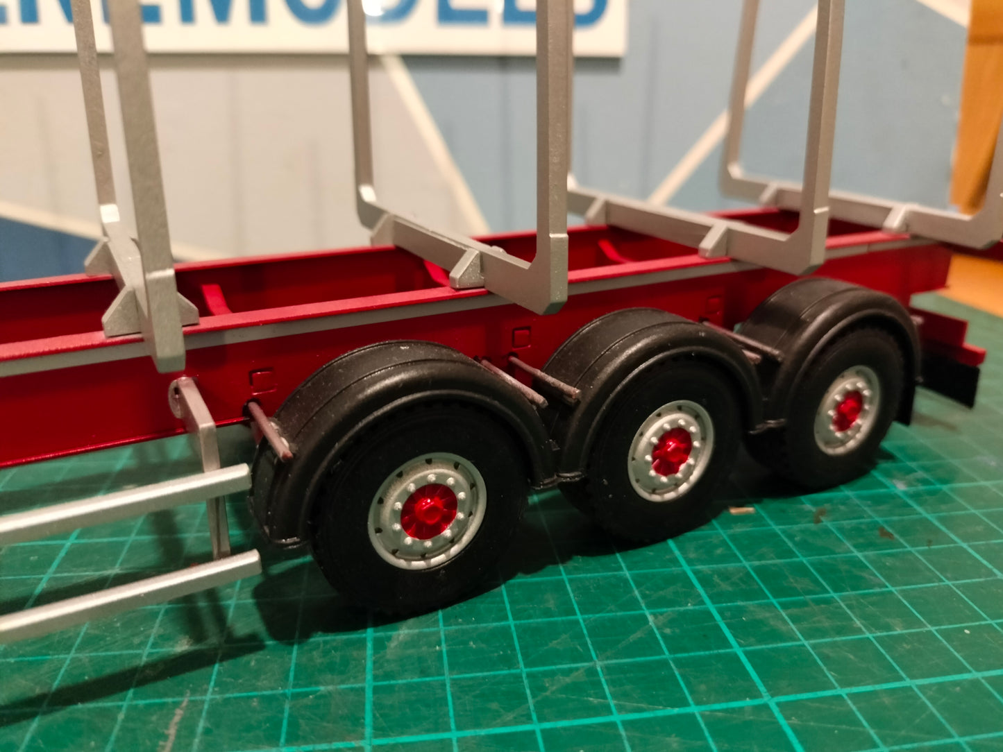 1:32 Dennison Timber Trailer HGV Model Kit