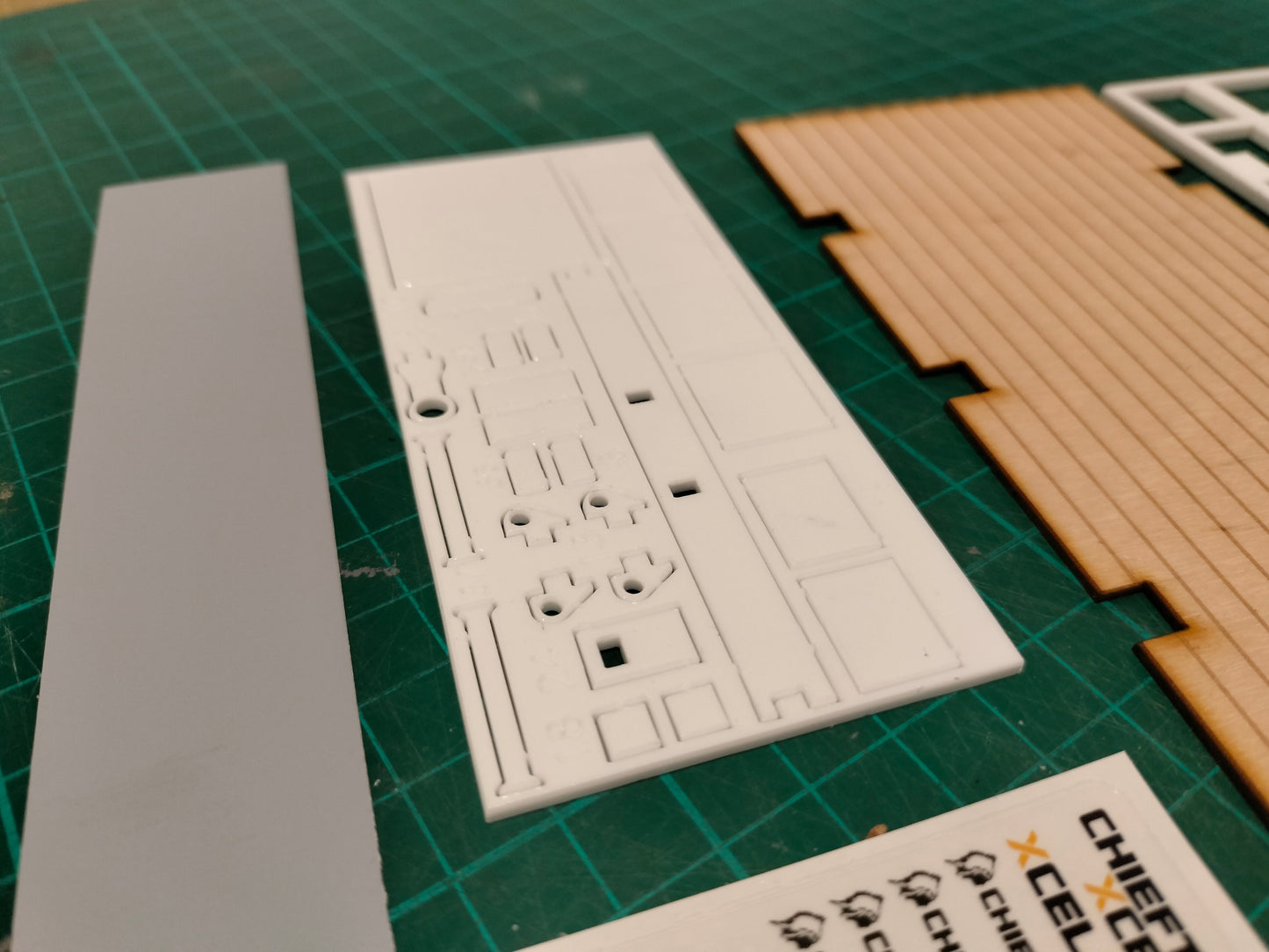 1:32 Chieftain Tandem Axle Low Loader Model Kit