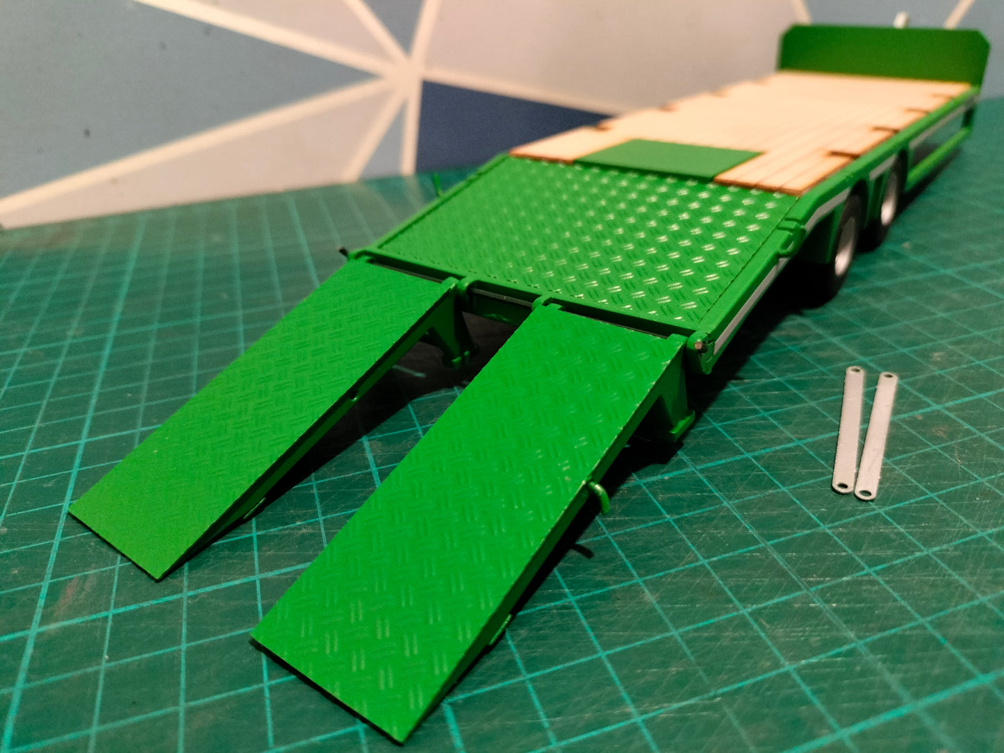 1:32 Chieftain Tandem Axle Low Loader Model Kit