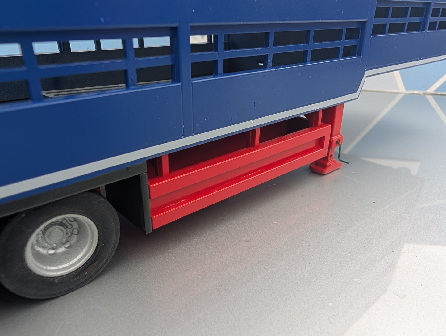 1:32 Houghton Parkhouse Professional Livestock Trailer Model Kit