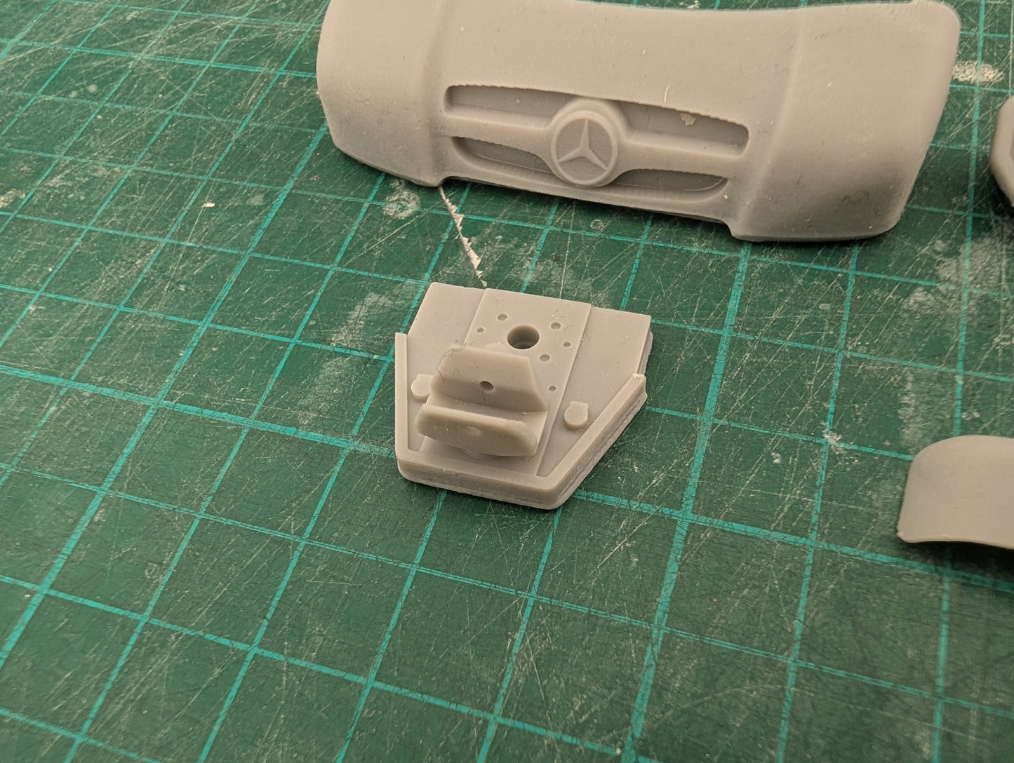 1:32 Welly Unimog Face Lift Kit DOES NOT INCLUDE UNIMOG