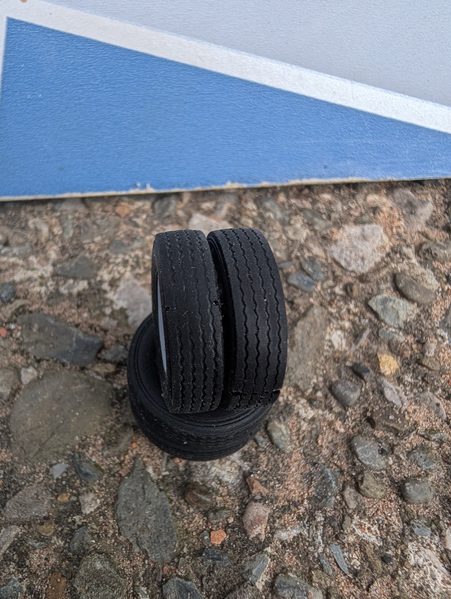 Wheels - 24mm Dual Tyres - 1:32 Scale 215/75R17.5