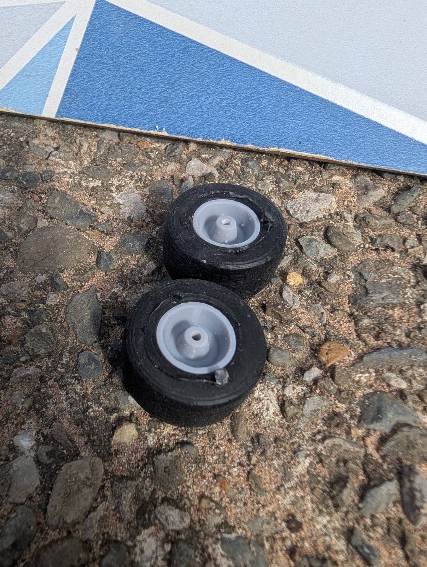 Wheels - 28mm Midi Super Single Tyres - 1:32 Scale 445/45R19.5
