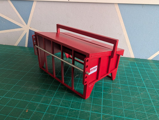 1:32 Calf Creep Feeder Model Kit