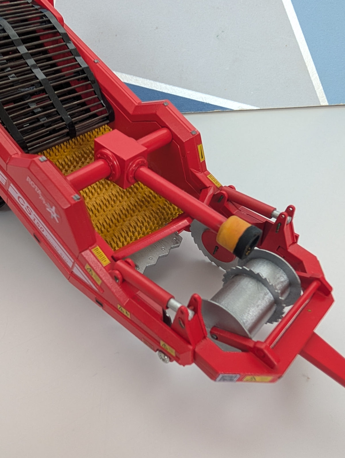 1:32 Grimme CS150 Destoner Model Kit