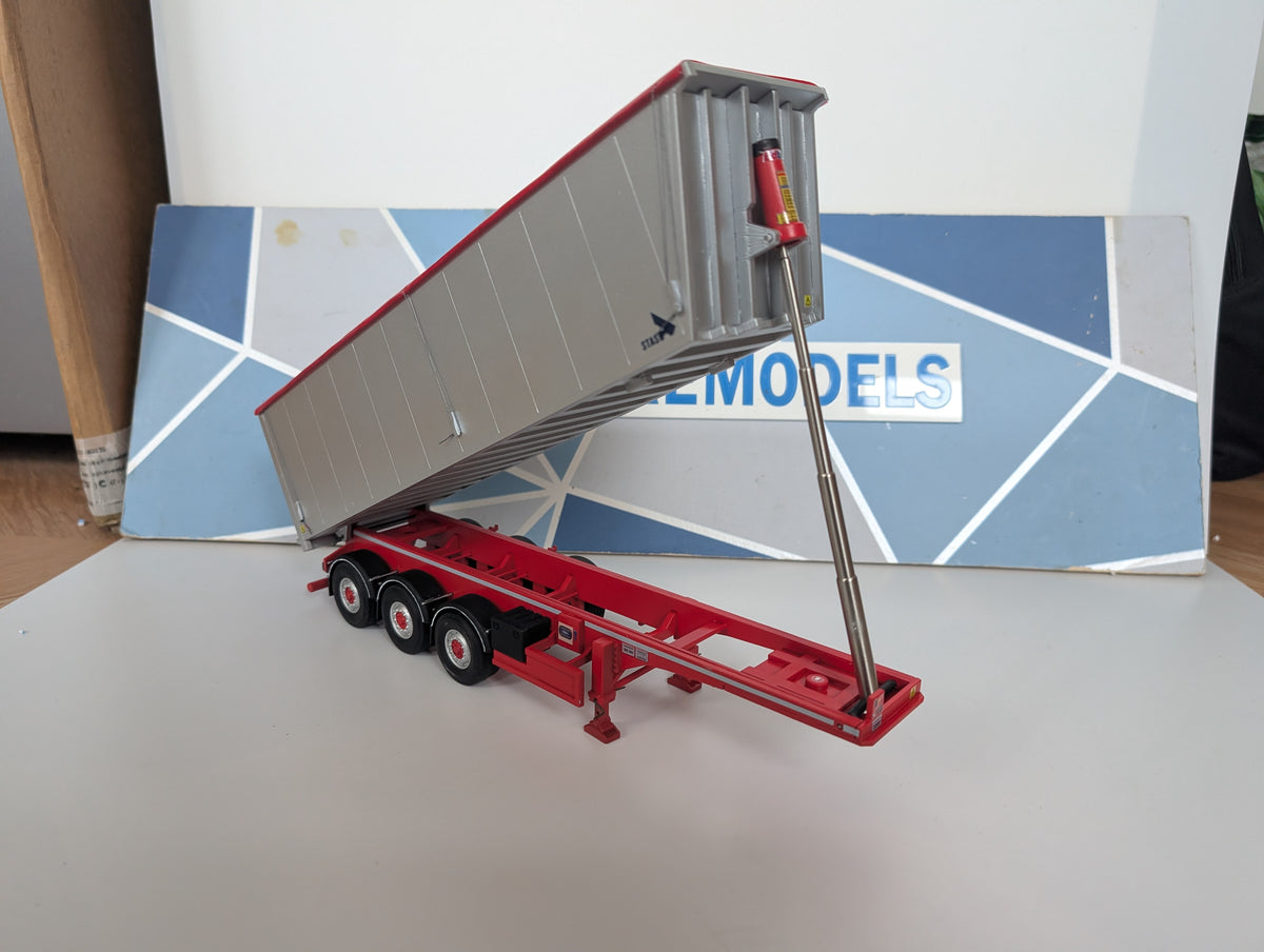 1:32 STAS Agrostar Bulk Tipping Trailer Model Kit