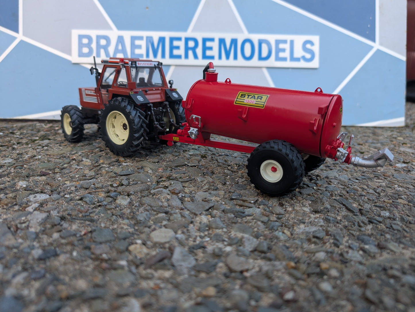 1:32 Star 1300G Slurry Tanker Model Kit