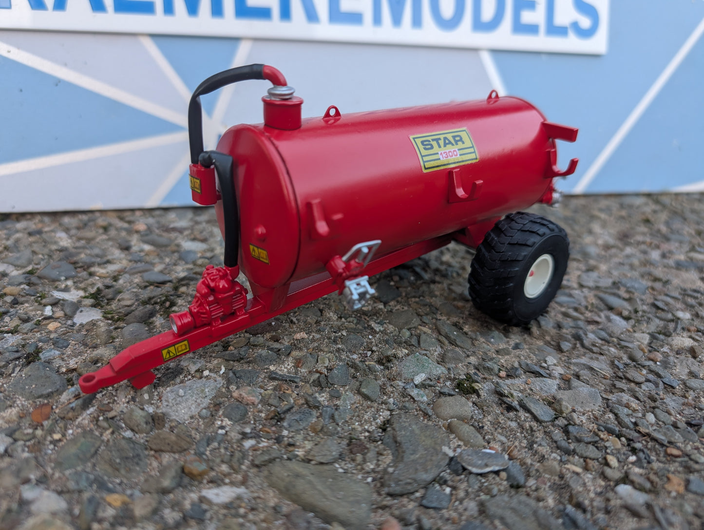 1:32 Star 1300G Slurry Tanker Model Kit