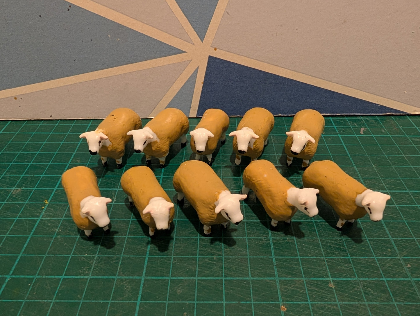 1:32 Texel Sheep - Pack of 10 - Hand Painted Resin Models
