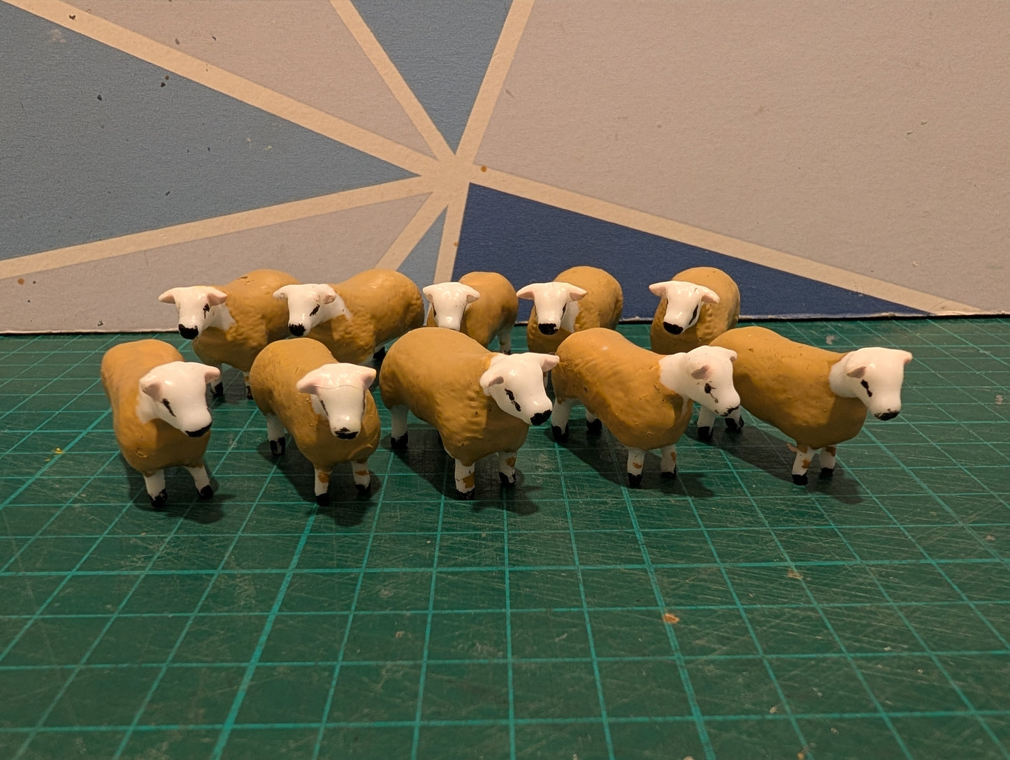 1:32 Texel Sheep - Pack of 10 - Hand Painted Resin Models