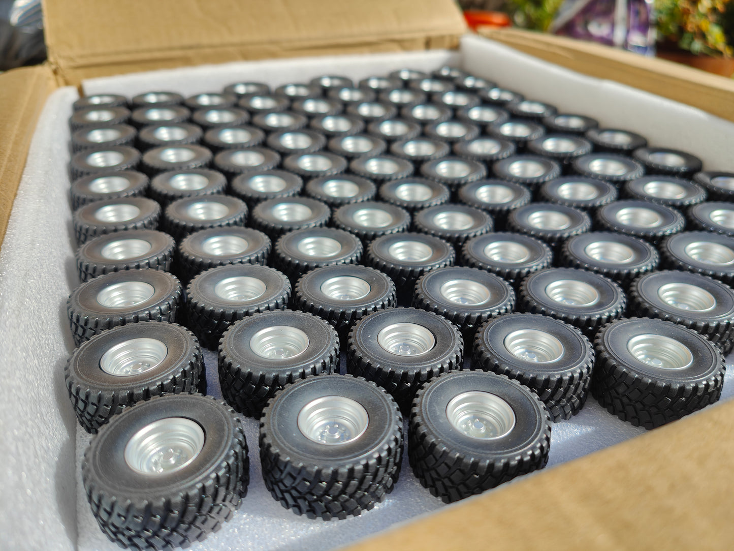 Wheels - 38mm Floatation Tyres - 1:32 Scale 560/60R22.5