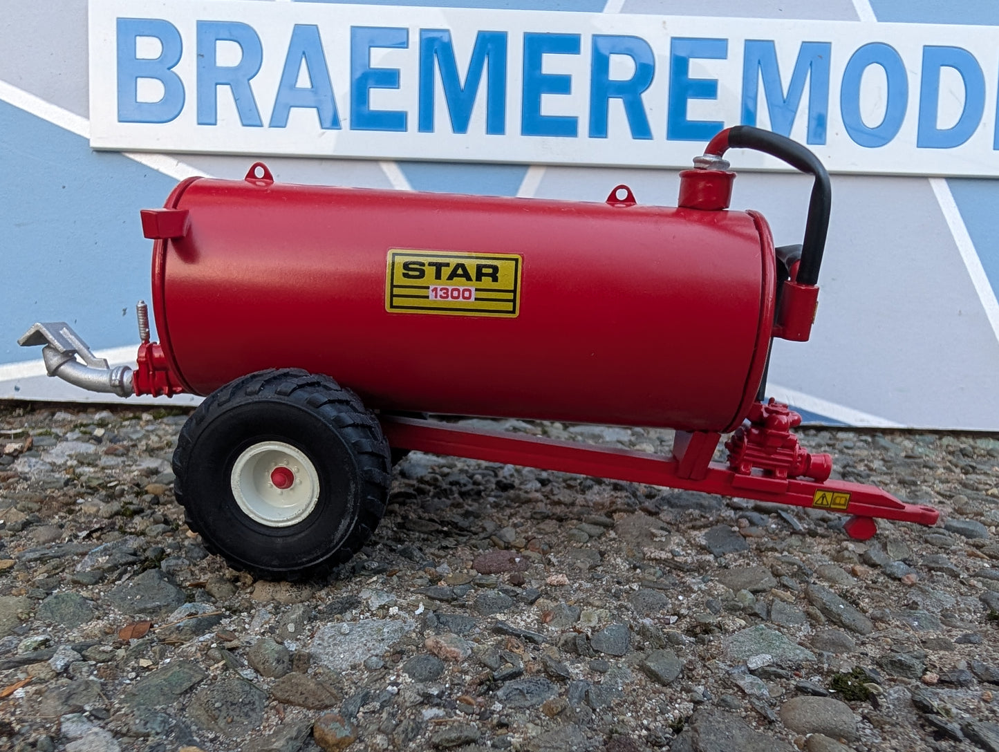 1:32 Star 1300G Slurry Tanker Model Kit