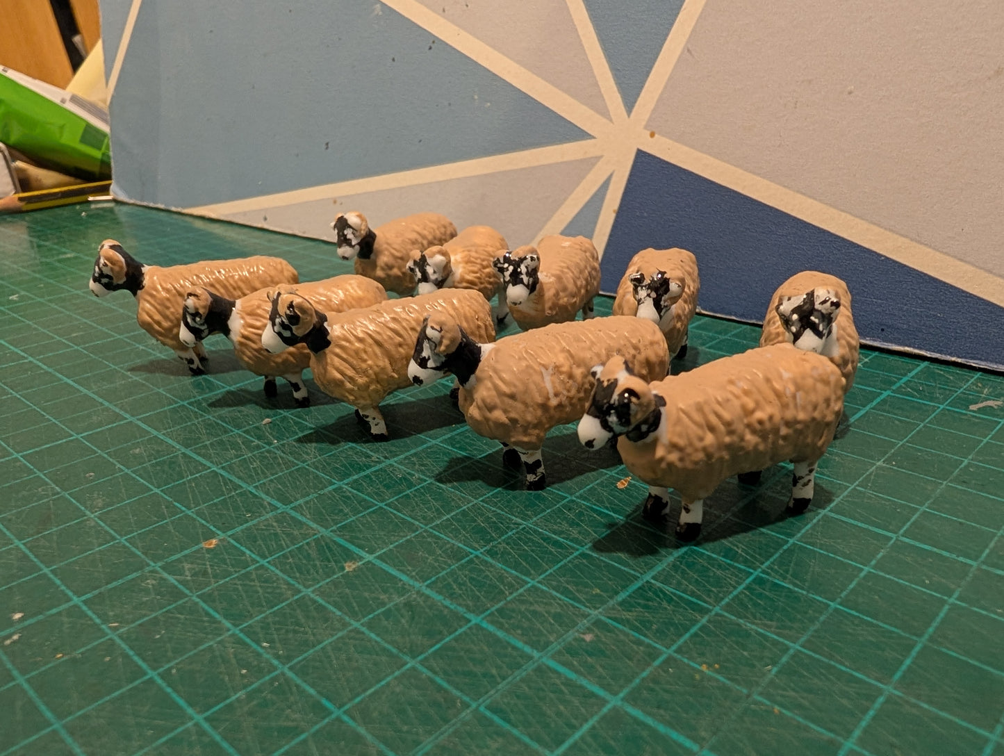 1:32 Swaledale Sheep - Pack of 10 - Hand Painted Resin Models