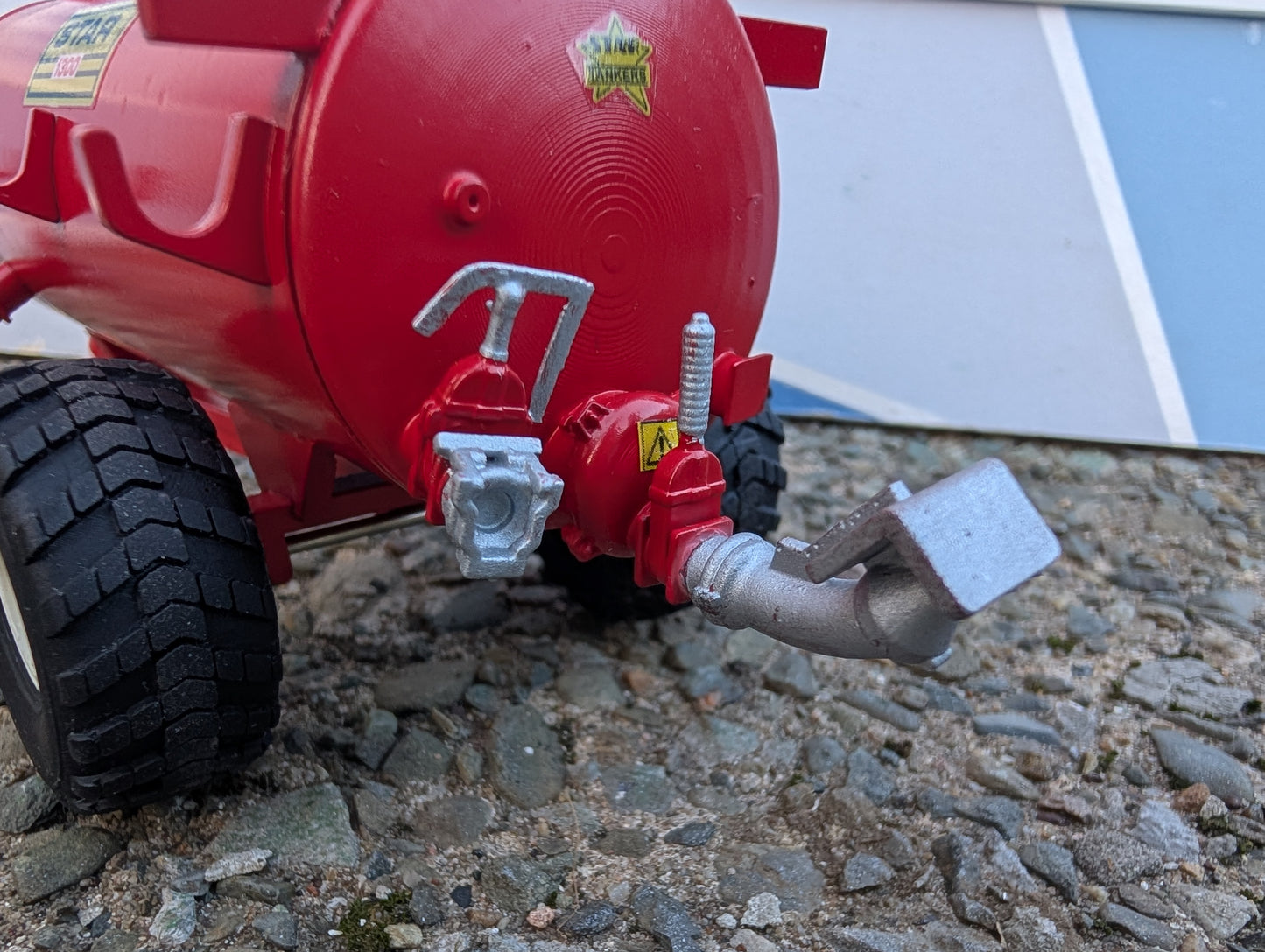 1:32 Star 1300G Slurry Tanker Model Kit