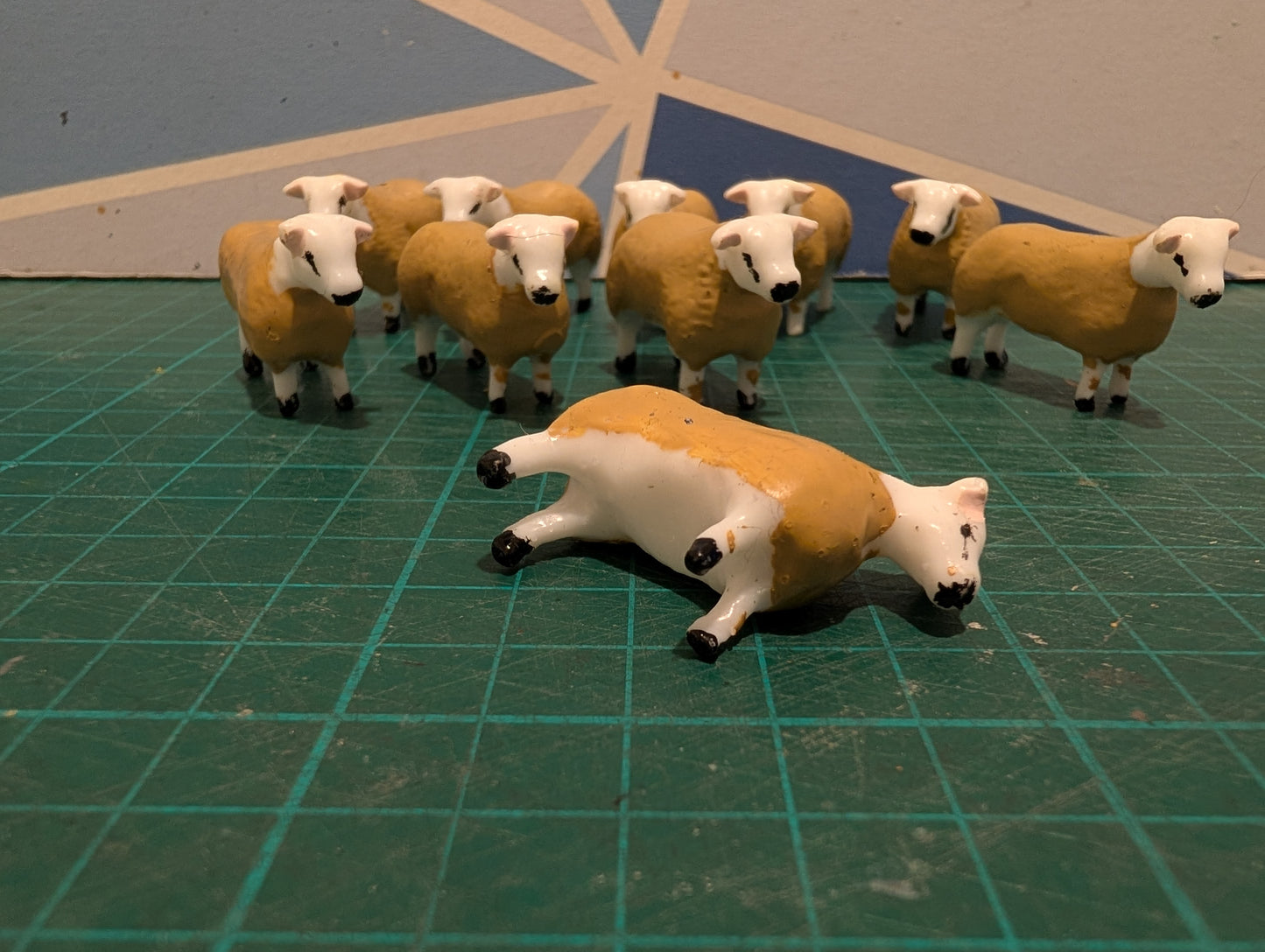 1:32 Texel Sheep - Pack of 10 - Hand Painted Resin Models