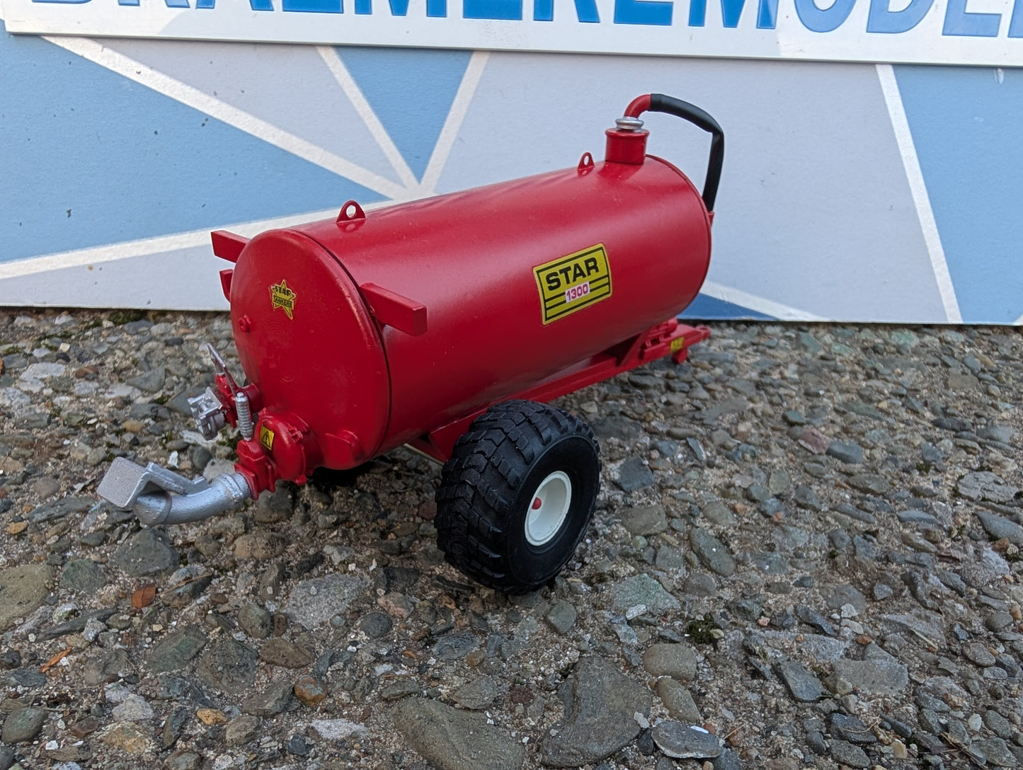 1:32 Star 1300G Slurry Tanker Model Kit