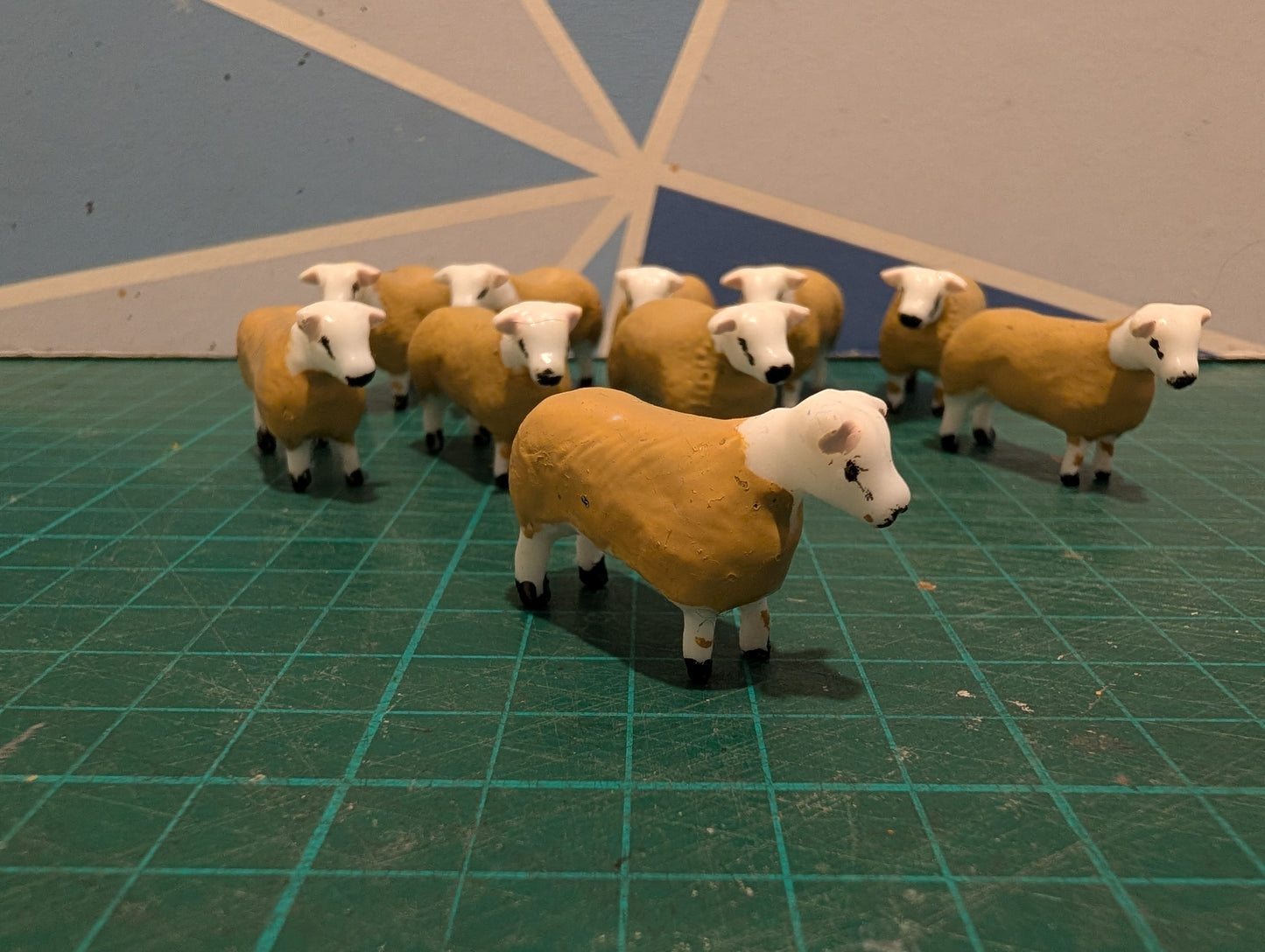 1:32 Texel Sheep - Pack of 10 - Hand Painted Resin Models