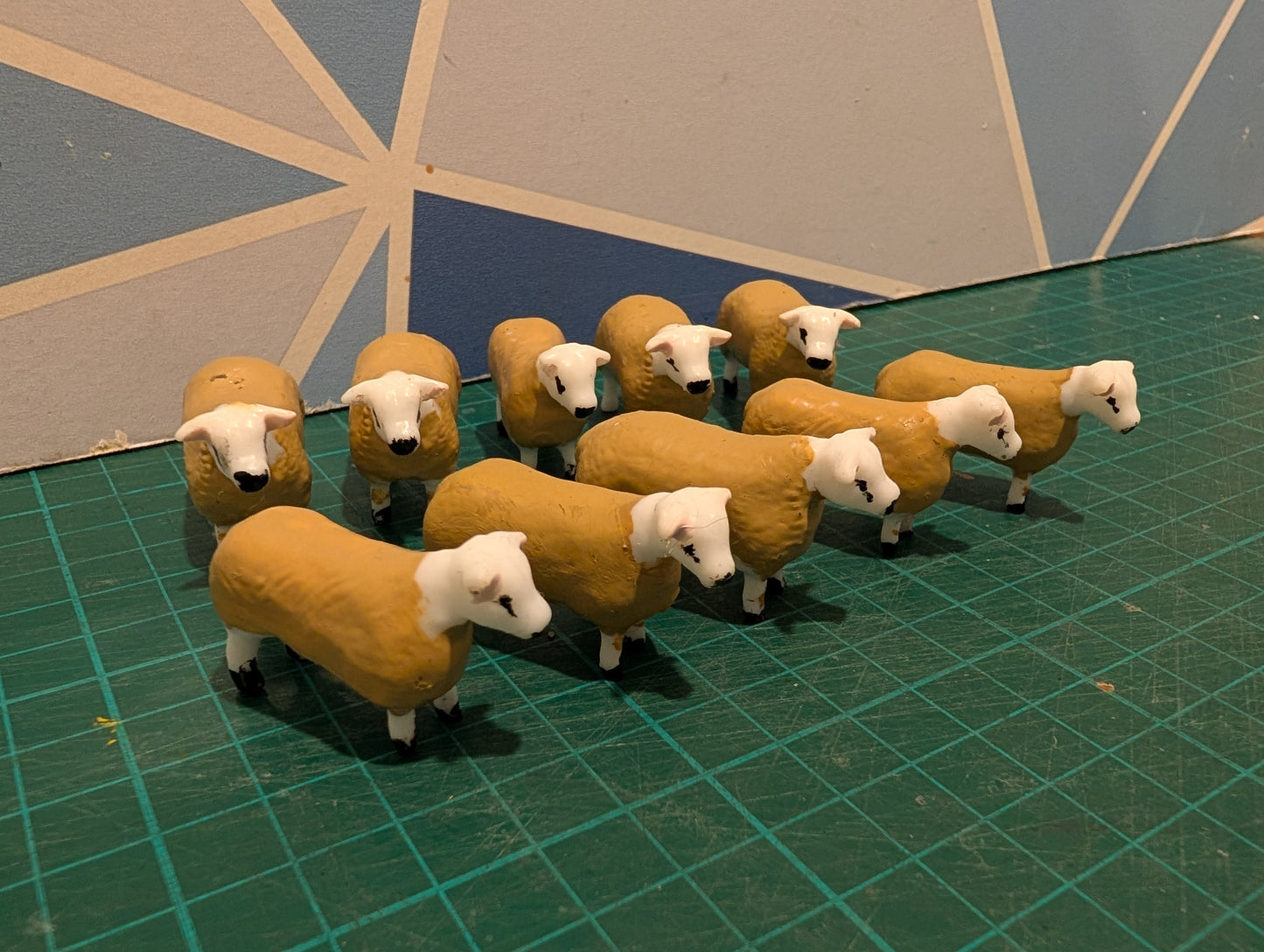 1:32 Texel Sheep - Pack of 10 - Hand Painted Resin Models