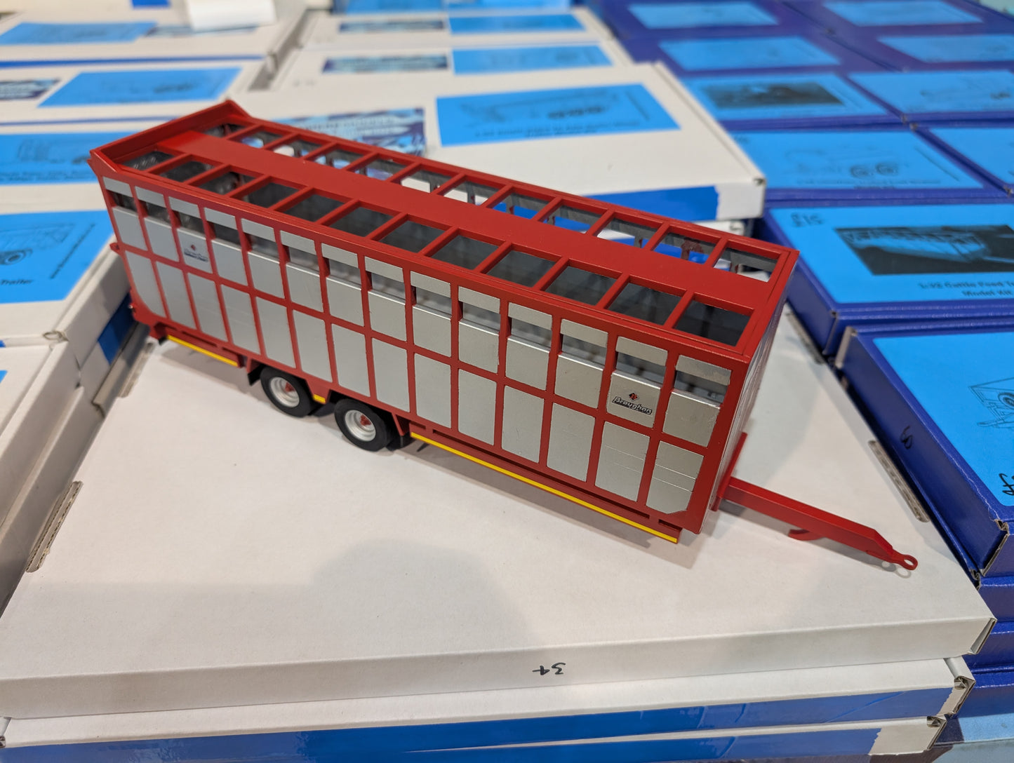 1:32 Broughan Livestock Cattle Trailer Model Kit